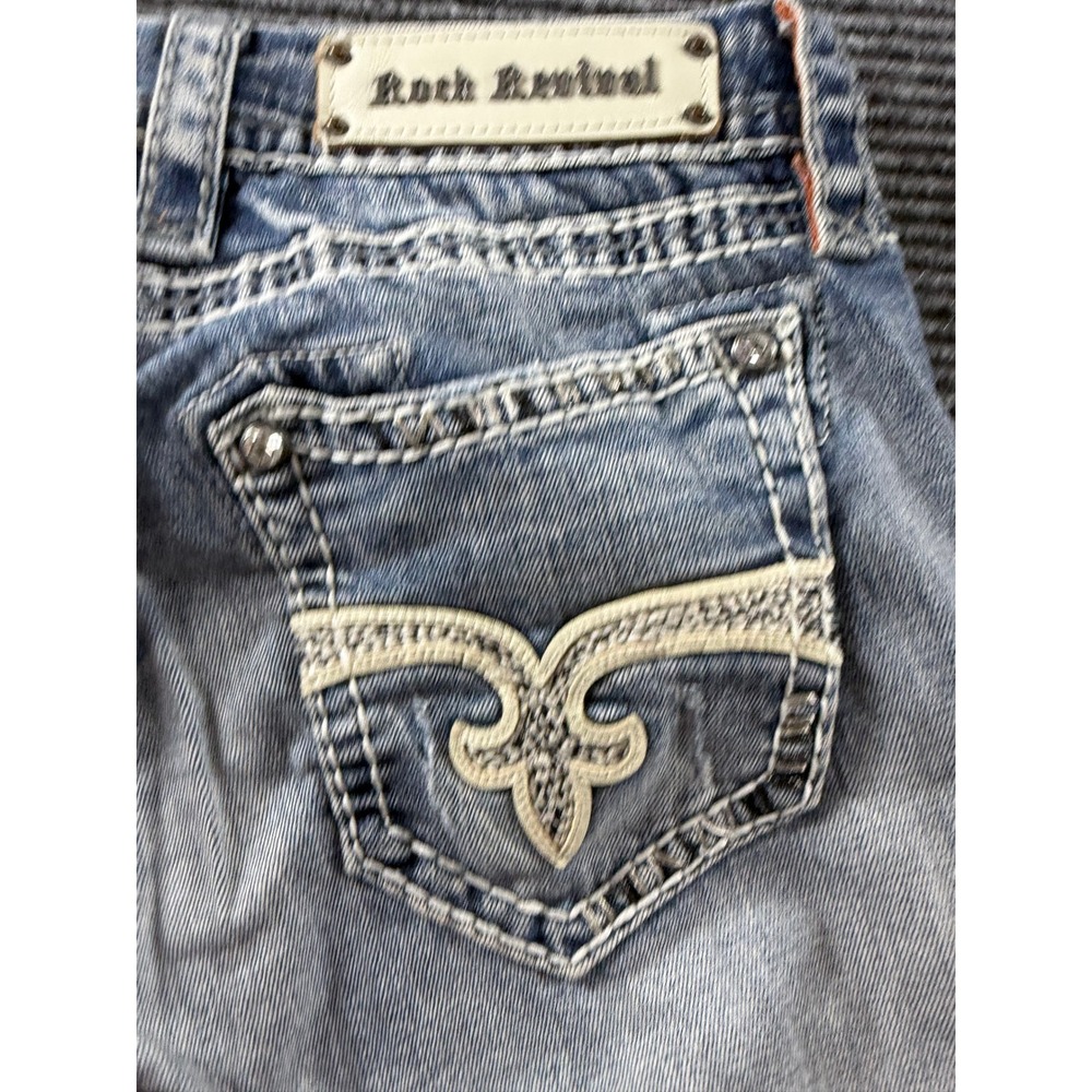Rock Revival Ella P3 Bootcut Jeans Womens 29 Light Fleur De Lis Buckle E8400P3